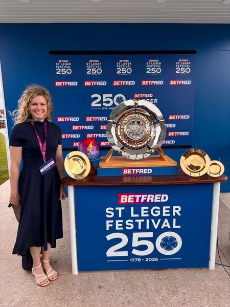 Jen Ricketts Creates Silver Centrepiece for Historic 250th St Leger