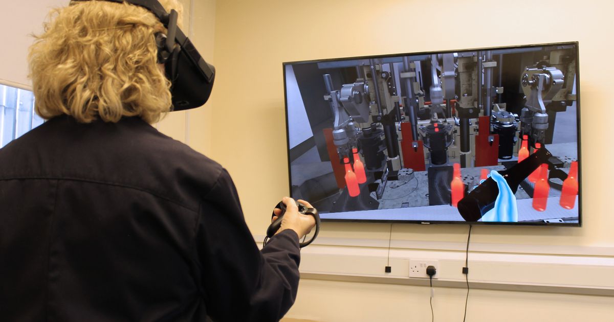 Virtual Reality Software Revolutionises IS Machine Training