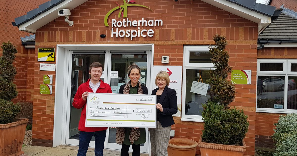 Glass Firm Gives Generously to Rotherham Hospices