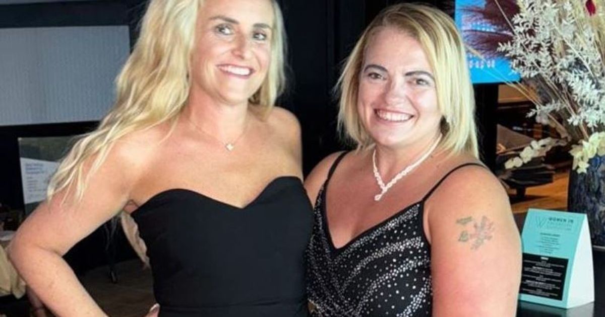 Distribution Manager Liz Lifts Women in Packaging Award
