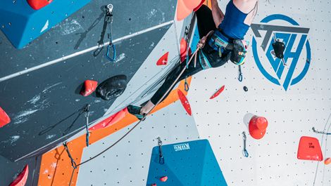 Become a lead climber